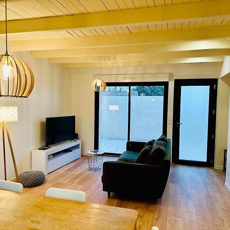 La Halte Occitane - Classe 3 Etoiles - Pour 6 Personnes, 3 Chambres, Parking, Terrasse, Tout Inclus Montauban Exterior photo